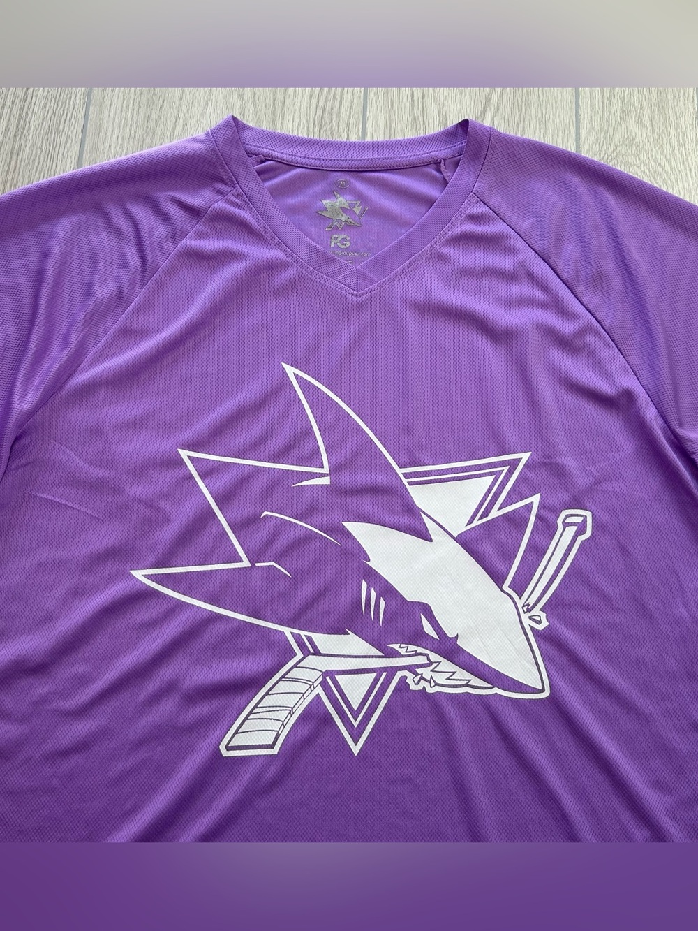 San Jose SJ Sharks NHL Hockey Fights Cancer Purple Jersey Men’s Size M 2021 SGA - Picture 4 of 12